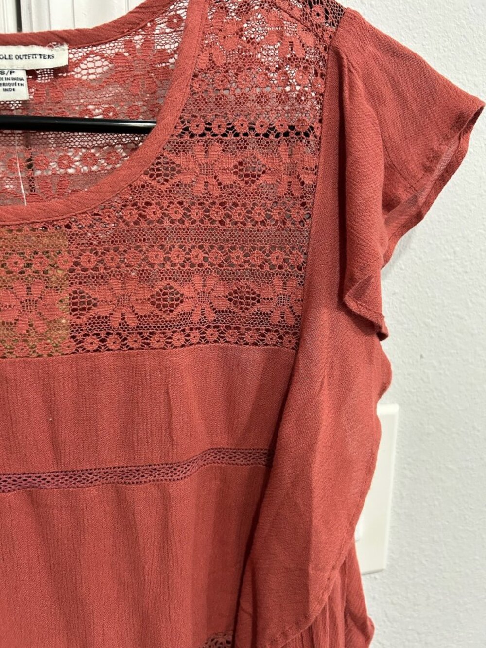 American Eagle Outfitters Small Flutter Sleeve Lace Blouse Rust Ruffle Boho NWT - Picture 4 of 11